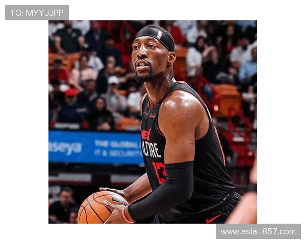 阿德巴约状态起伏不定，热火季后赛前景蒙阴影